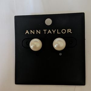Ann Taylor pearl earrings